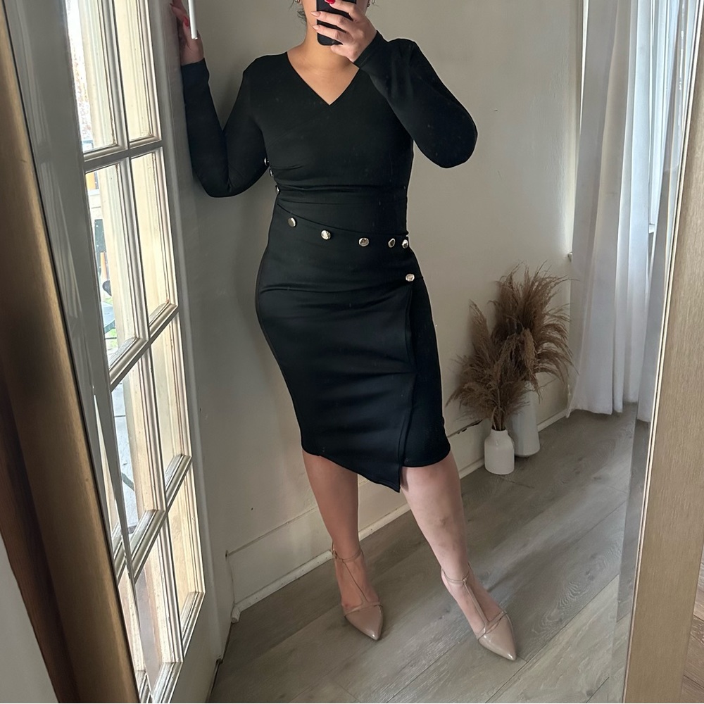 Black button dress NEW (size M)